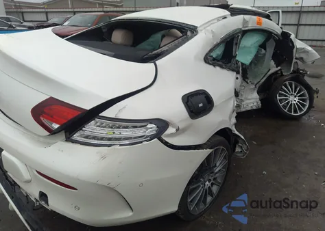 2017 Mercedes-Benz C 300 из США, поврежденный, VIN WDDWJ4JB8HF367273